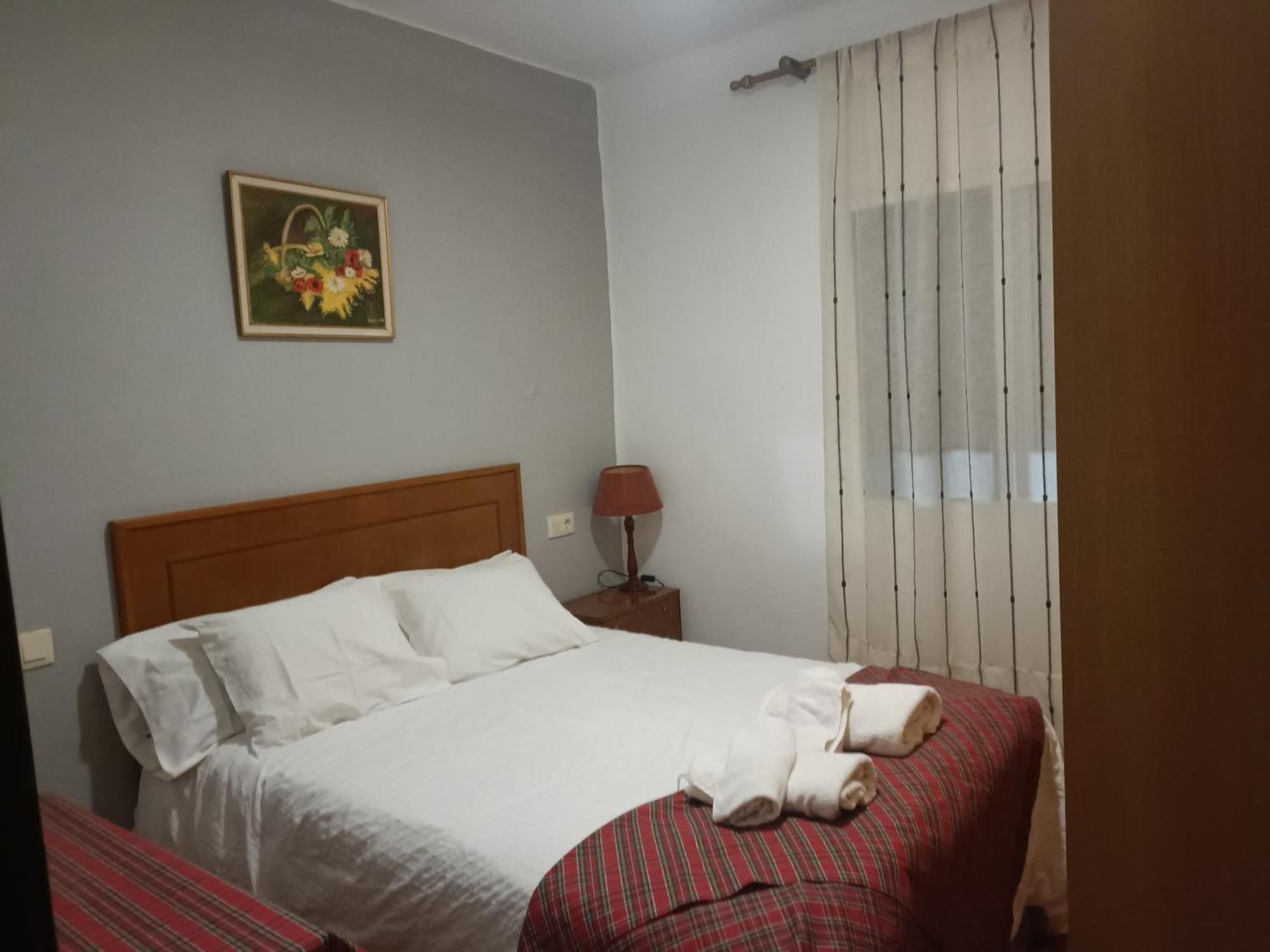 Bedroom With Private Bathroom And Two-Bedroom Family Suite In Quiet Forest Country House 80M2 Large Swimming Pool Music Town Lliria The Garden And Swimmingpool And Garden Are Shared Room photo